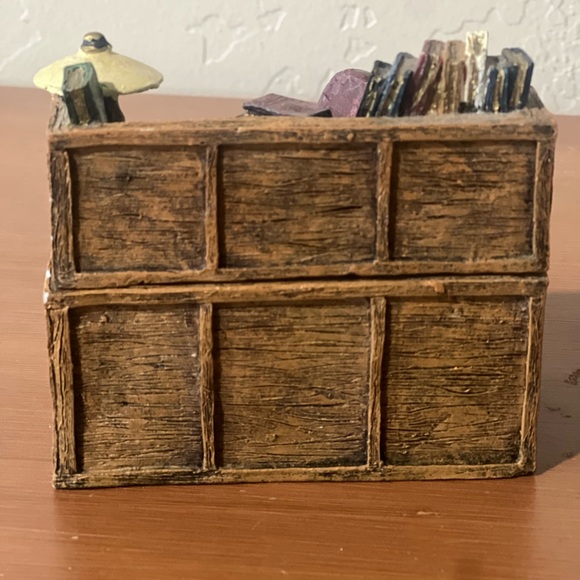 Figi Graphics Cat Books Desk Office Library Cozy Resin Trinket Vintage Box 3.5" - Picture 3 of 10